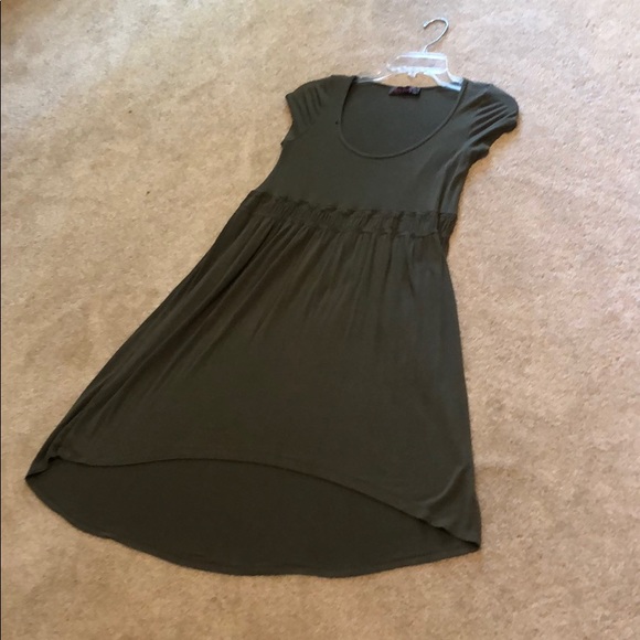 🌸3 for $15!🌸 Dark green short sleeve dress - Picture 2 of 5